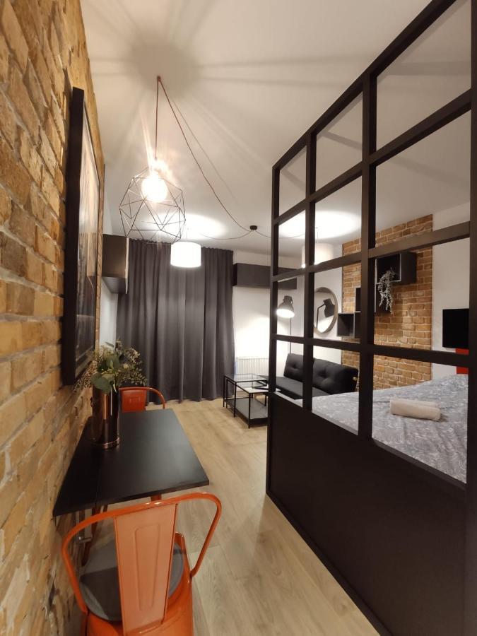Red Wall Apartment In The Old Town Gdańsk Buitenkant foto